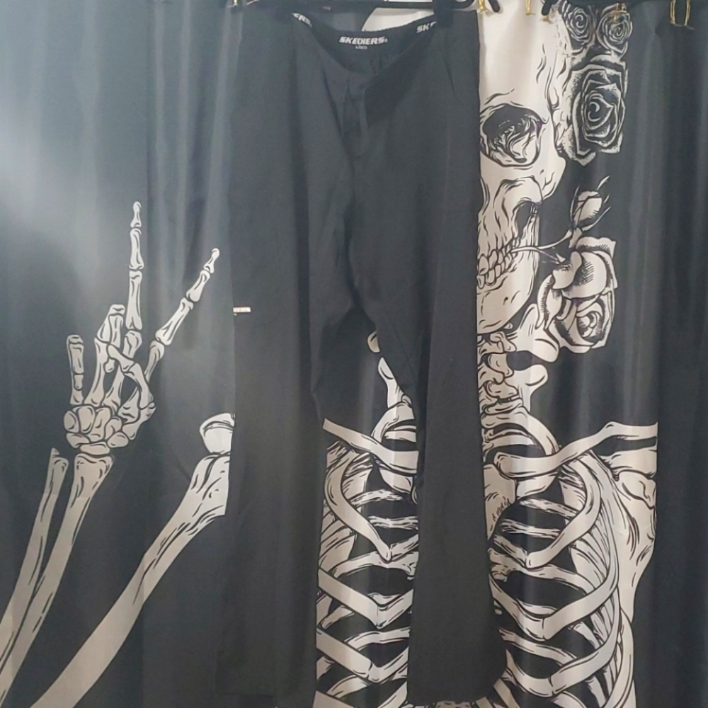 Skechers scrub pants